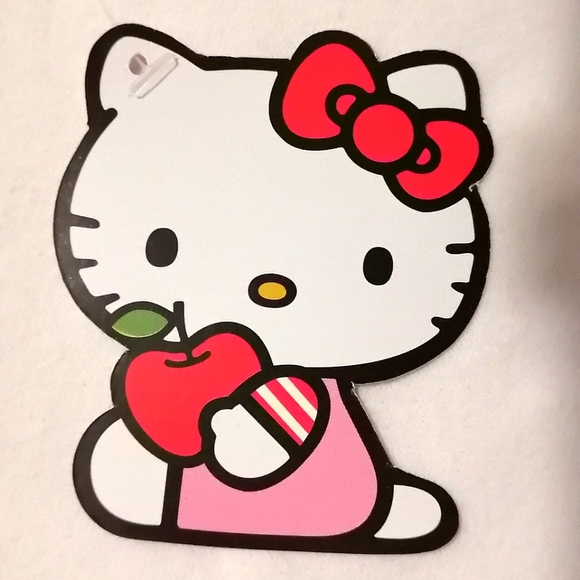 🔥SALE🔥 Hello Kitty Sanrio "Gotcha" Camera Girls T-shirt Tee NWT Size M (10-12) - Picture 5 of 5